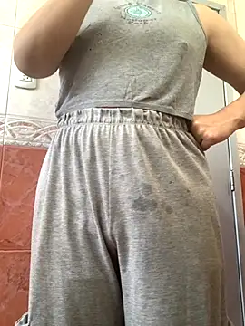 Snapshot of La-Gatiita-trans chatting on November 10, 2:16 pm La-Gatiita-trans online show from November 10, 2:16 pm