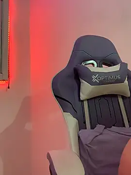 La-Gatiita-trans online show from March 22, 11:57 am