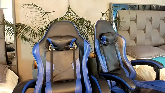 Kendra and liam online show from November 29, 11:13 am