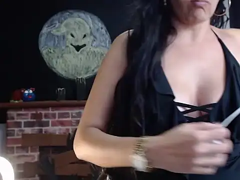 Snapshot of Lucyy_Naugthy chatting on October 31, 1:01 pm Lucyy Naugthy online show from October 31, 1:01 pm