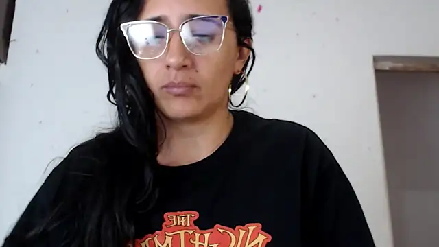 Snapshot of Lucyy_Naugthy chatting on December 18, 1:06 pm Lucyy Naugthy online show from December 18, 1:06 pm