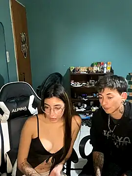 sofiasekrets online show from November 11, 3:17 am