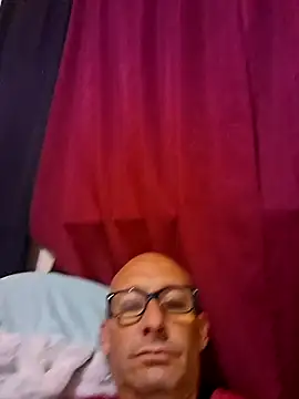 whateveruwanthowever online show from November 6, 9:59 pm