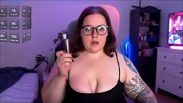 Snapshot of SummerTina chatting on September 30, 7:24 am SummerTina online show from September 30, 7:24 am