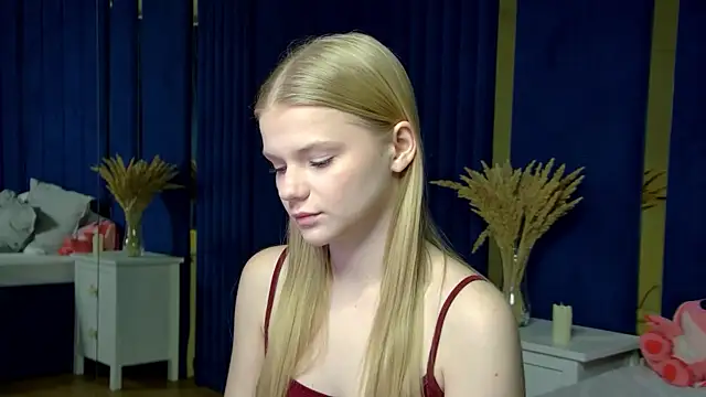 Snapshot of LilitRosen chatting on November 30, 5:22 am LilitRosen online show from November 30, 5:22 am