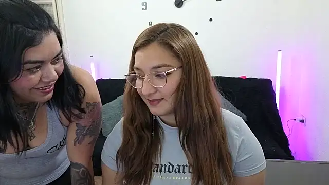 lesb milf online show from February 5, 12:15 am