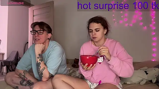 live sexy online show from April 14, 6:52 am