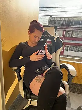 Zoe fire online show from November 20, 12:27 pm