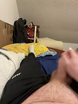 creamydeluxe online show from March 5, 2:24 pm