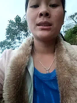 Lyssa-a online show from December 17, 9:26 am