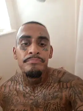 Snapshot of hardsddsosn chatting on November 2, 10:23 pm hardsddsosn online show from November 2, 10:23 pm