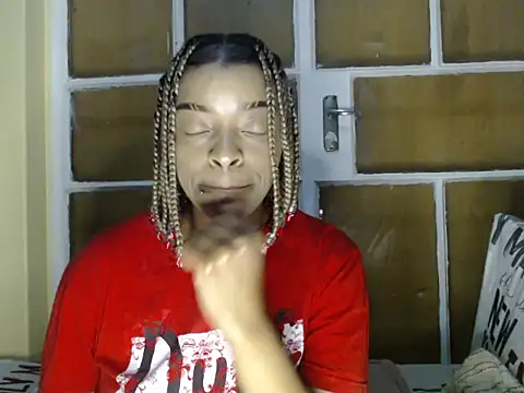 Snapshot of fifiqueen25 chatting on November 9, 6:39 pm fifiqueen25 online show from November 9, 6:39 pm