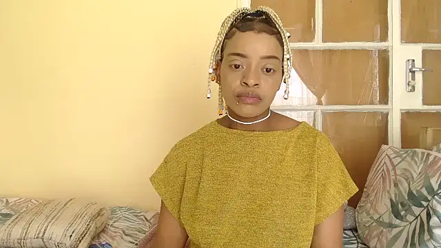 fifiqueen25 online show from December 17, 11:16 am