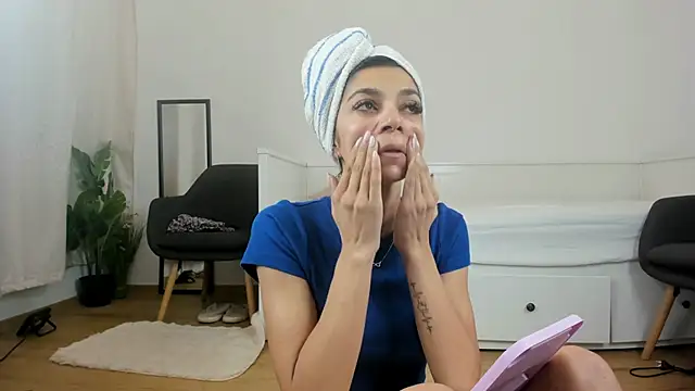 ReneeVoss online show from February 20, 5:15 am