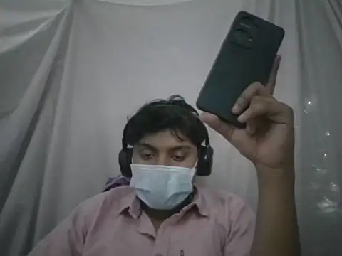 Snapshot of therapy03 chatting on December 19, 10:00 am therapy03 online show from December 19, 10:00 am