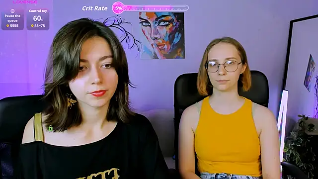 Snapshot of evalora_vei chatting on October 19, 12:17 pm evalora vei online show from October 19, 12:17 pm