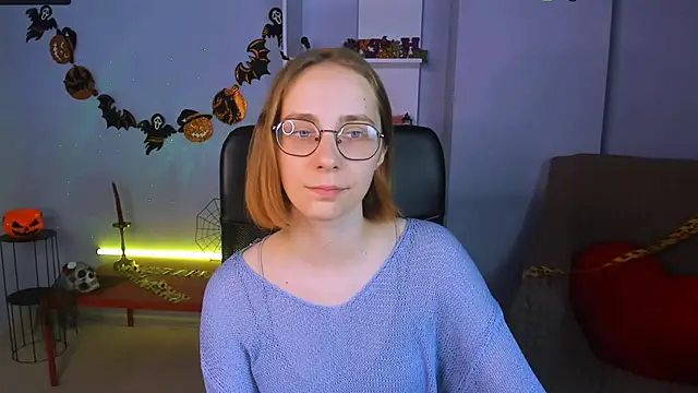 Snapshot of evalora_vei chatting on October 26, 6:52 am evalora vei online show from October 26, 6:52 am