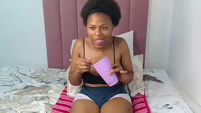 Bubbles156 online show from November 12, 8:41 pm