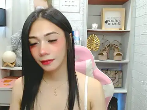 Snapshot of i_am_the_best_for_u chatting on November 19, 8:09 pm i am the best for u online show from November 19, 8:09 pm