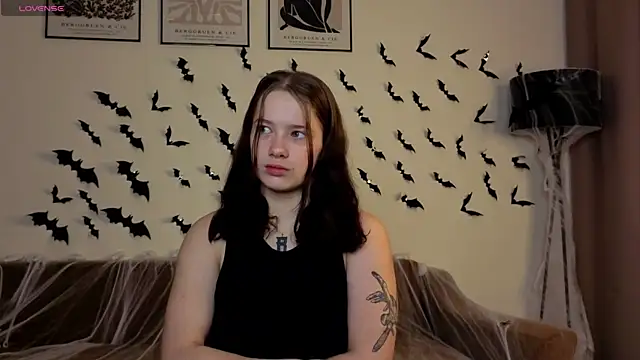 Snapshot of JonDatko chatting on October 30, 3:41 am JonDatko online show from October 30, 3:41 am