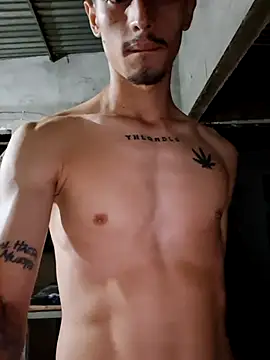 Snapshot of Luciferinthestreet chatting on October 22, 2:01 am Luciferinthestreet online show from October 22, 2:01 am