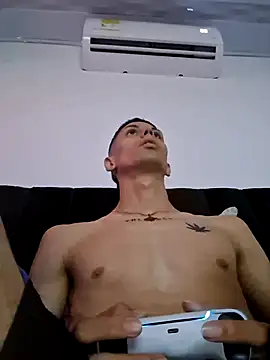 Snapshot of Luciferinthestreet chatting on November 9, 2:59 pm Luciferinthestreet online show from November 9, 2:59 pm