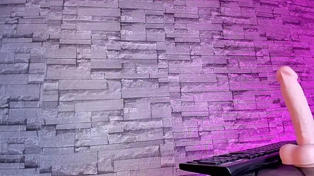 Zamariah online show from November 13, 3:16 am