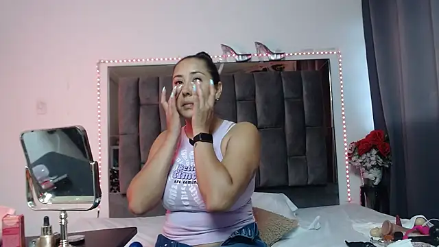 Salmma Milf online show from April 21, 11:38 am