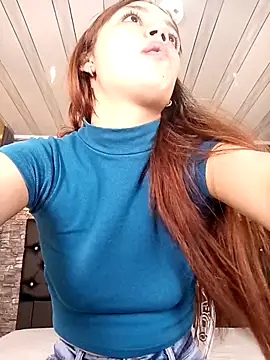 Snapshot of Arianaa_Toro chatting on October 27, 2:21 pm Arianaa Toro online show from October 27, 2:21 pm