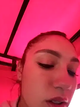 Snapshot of Arianaa_Toro chatting on November 6, 12:50 pm Arianaa Toro online show from November 6, 12:50 pm