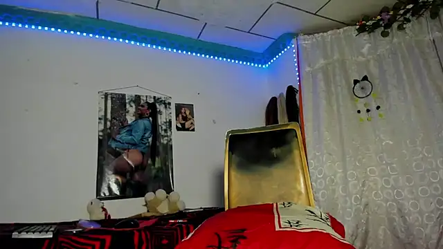 Amberbrown18 online show from February 24, 3:26 am