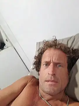 Snapshot of shainnfk chatting on January 18, 1:59 pm shainnfk online show from January 18, 1:59 pm