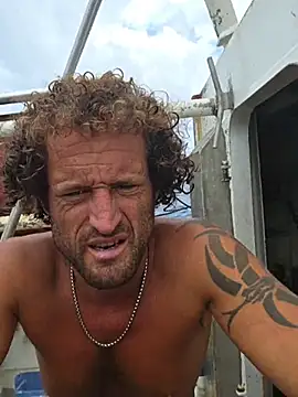 Snapshot of shainnfk chatting on February 24, 12:41 am shainnfk online show from February 24, 12:41 am