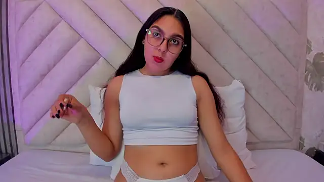 Snapshot of Lexy-Sweet1 chatting on October 26, 3:23 am Lexy-Sweet1 online show from October 26, 3:23 am