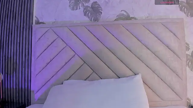 Snapshot of Lexy-Sweet1 chatting on November 12, 4:46 am Lexy-Sweet1 online show from November 12, 4:46 am