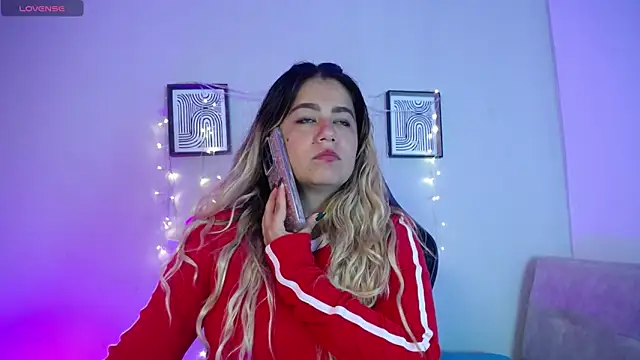 Sweet Bella Valery online show from March 31, 12:49 pm