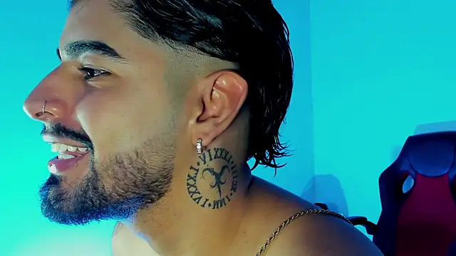 maximo black  online show from October 20, 1:17 am