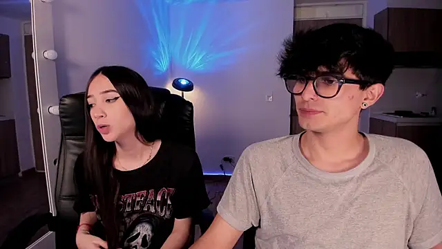 Mikeyvioleta  online show from November 26, 10:33 pm