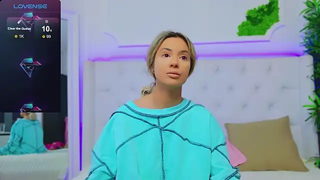 Snapshot of AriannaSins chatting on January 17, 1:24 pm AriannaSins online show from January 17, 1:24 pm