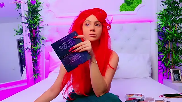 Snapshot of AriannaSins chatting on November 12, 1:22 pm AriannaSins online show from November 12, 1:22 pm