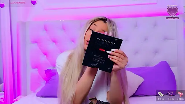 AriannaSins online show from March 19, 2:21 pm