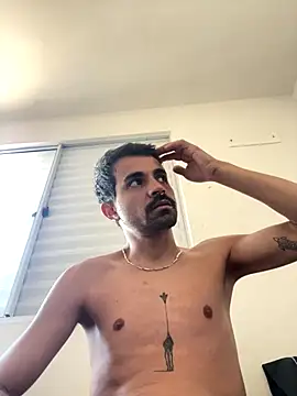 Snapshot of Felipinh19cm chatting on December 18, 10:54 am Felipinh19cm online show from December 18, 10:54 am