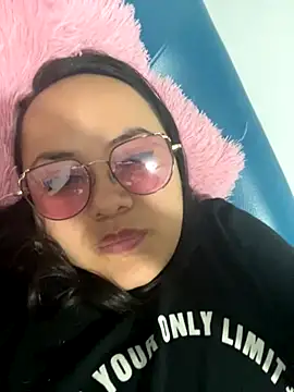 Snapshot of antoniamiller69 chatting on November 7, 9:15 pm antoniamiller69 online show from November 7, 9:15 pm