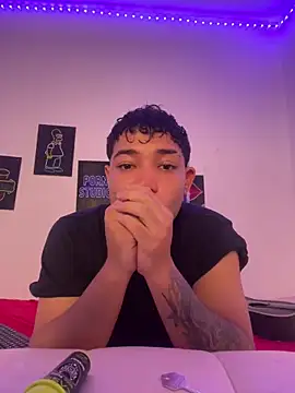 Snapshot of Yeyei77 chatting on November 9, 5:11 pm Yeyei77 online show from November 9, 5:11 pm