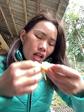 Snapshot of Saomai25 chatting on November 22, 7:51 am Saomai25 online show from November 22, 7:51 am