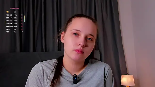 NadiaGnegy online show from November 2, 1:13 pm