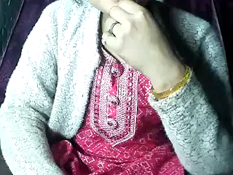 Snapshot of diksha--s chatting on December 23, 7:28 am diksha--s online show from December 23, 7:28 am