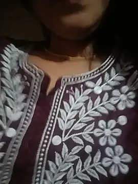 Snapshot of diksha--s chatting on June 5, 6:42 am diksha--s online show from June 5, 6:42 am