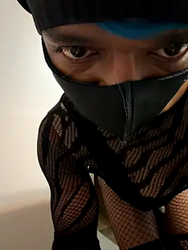 Snapshot of sissy_diorcd chatting on November 24, 6:13 am sissy diorcd online show from November 24, 6:13 am