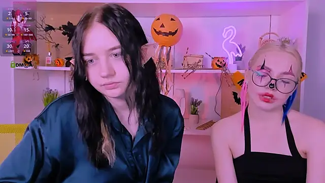 Snapshot of miki_ti chatting on October 31, 2:18 pm miki ti online show from October 31, 2:18 pm